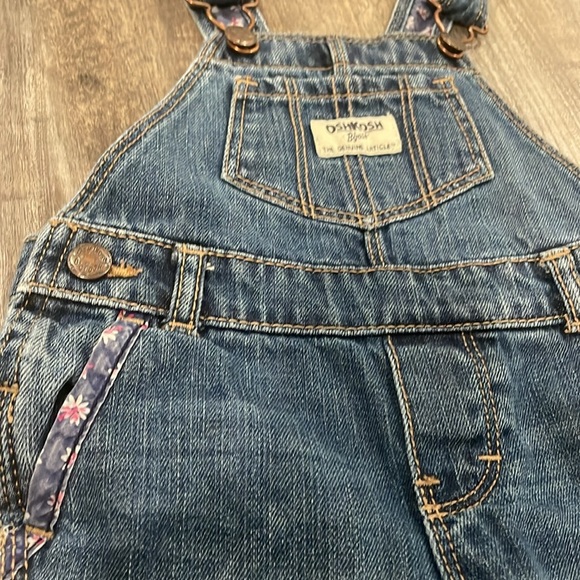 Oshkosh B’Gosh Overalls Denim Girls Floral size 12 months - Picture 3 of 6